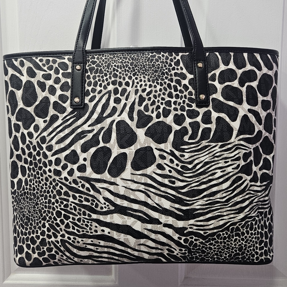 Michael Kors Carter 2 PC Tote SET -  NWT - Picture 8 of 15